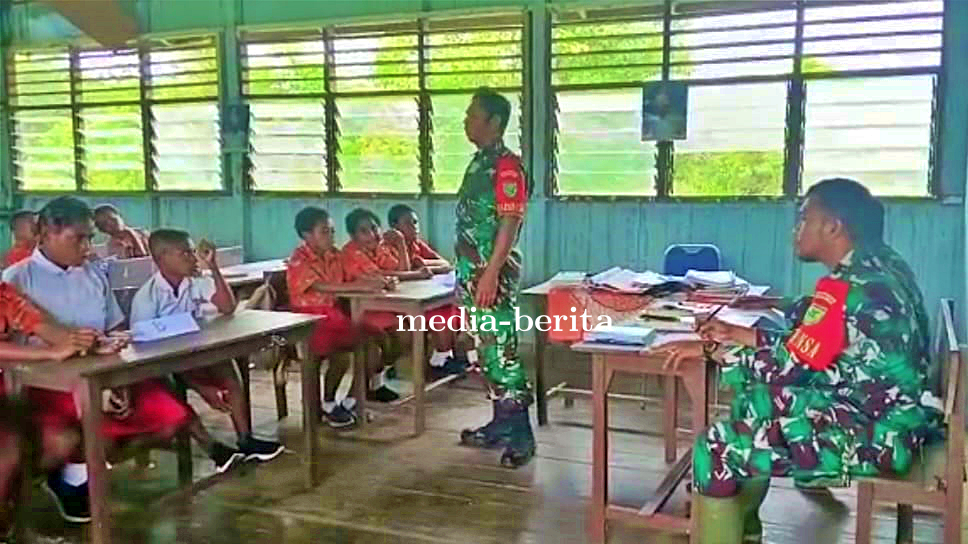 Melatih Ketangkasan Berpikir Cepat Babinsa Koramil Kaureh Adakan Lomba Cerdas Cermat