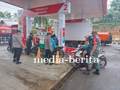 Bentuk Sinergitas Babinsa Dan Bhabinkamtibmas Patroli Bersama