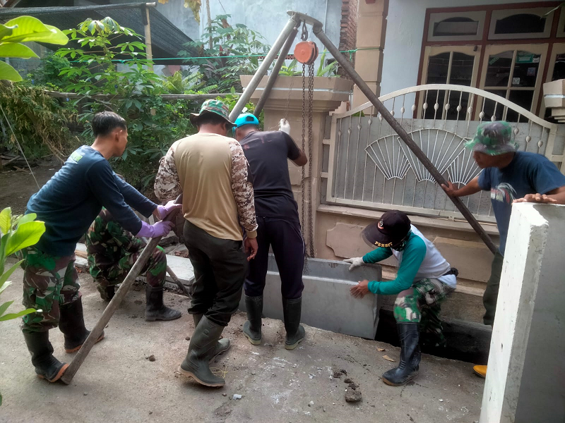 Pemasangan U-Ditch Oleh Satgas TMMD Kodim Tegal Dipastikan Sesuai Presisi