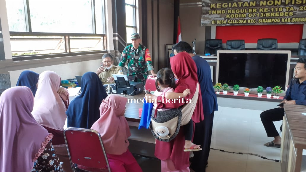 Disdukcapil Brebes Beri Layanan Gratis di Non Fisik TMMD Reguler