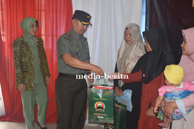 Ibu Hamil Dan Balita Stunting Dapat Bantuan Makanan Tambahan dari Dandim 0712 Tegal 