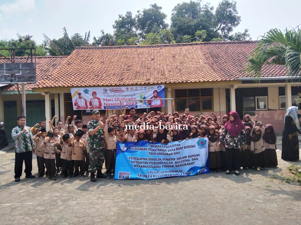Babinsa Jatibarang Edukasi Stop Bullying Kepada Anak SD